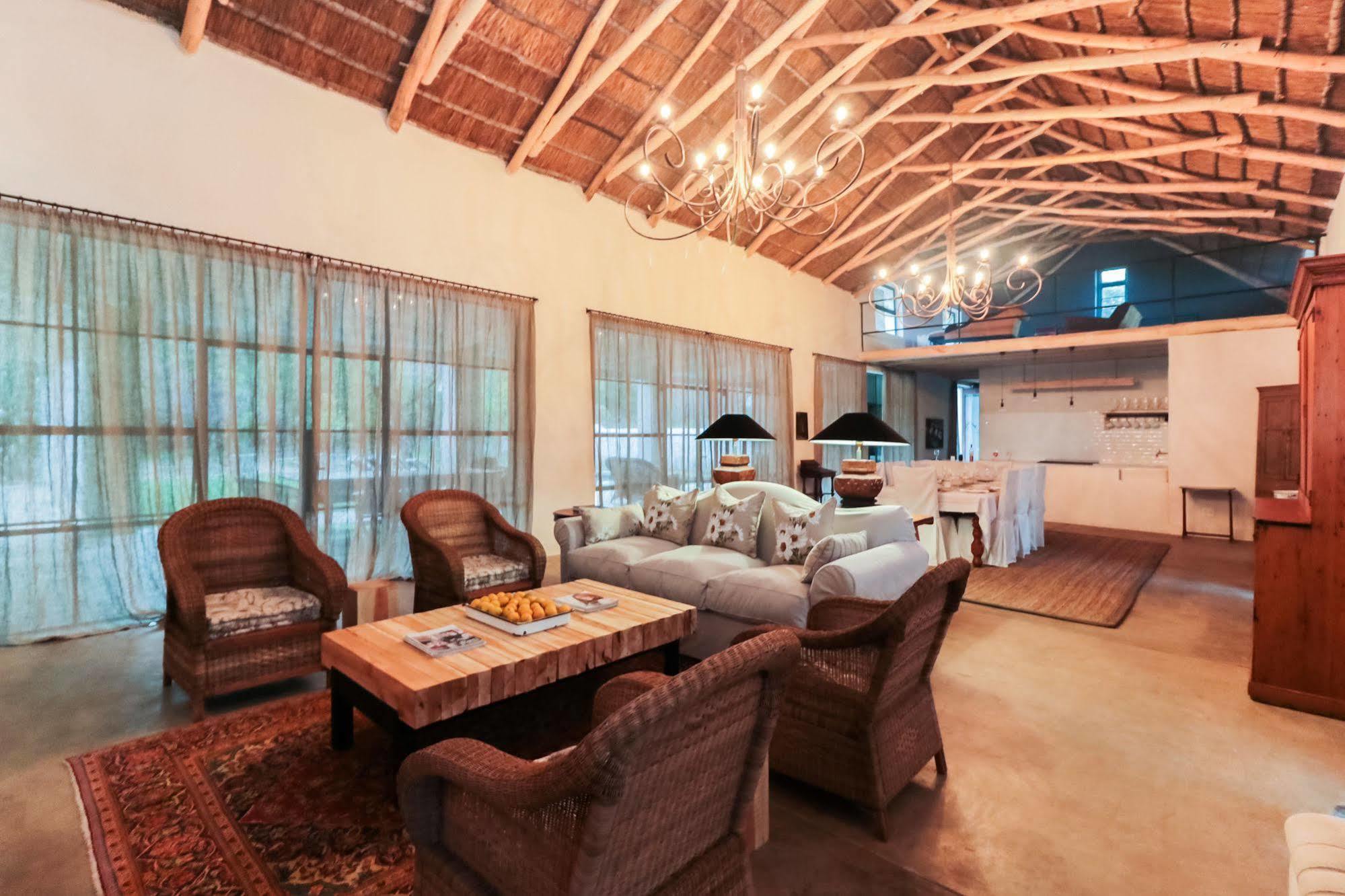 Bed and Breakfast The Whyte House Graaff-Reinet Exterior foto